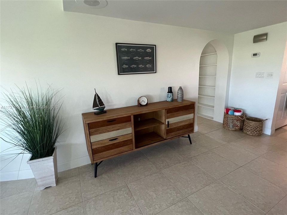 待售: $639,000 (3 贝兹, 2 浴室, 1650 平方英尺)