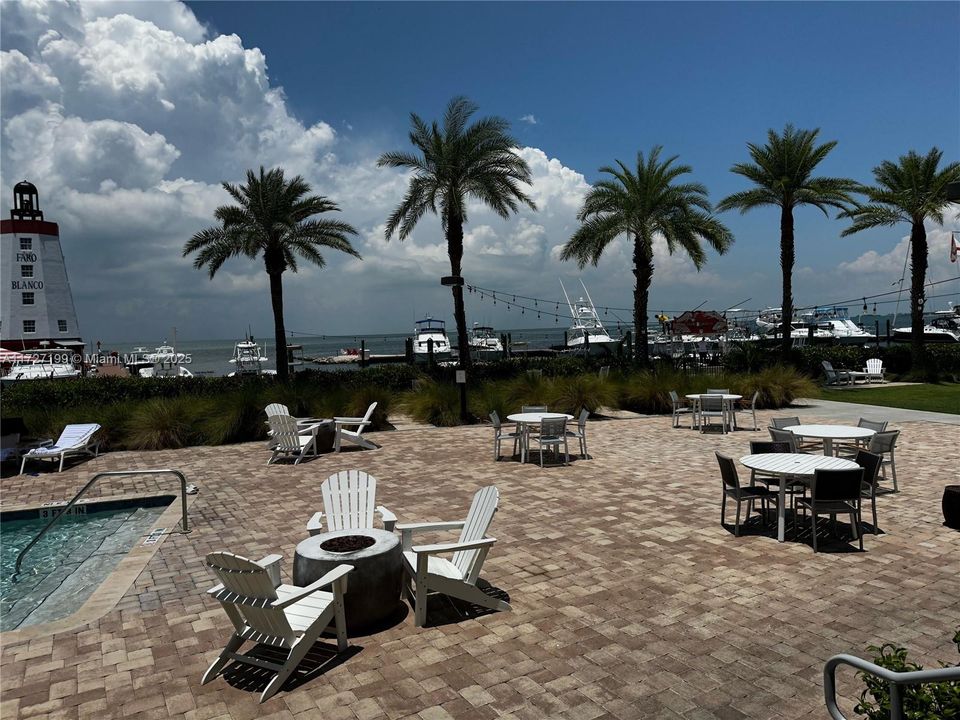 待售: $639,000 (3 贝兹, 2 浴室, 1650 平方英尺)