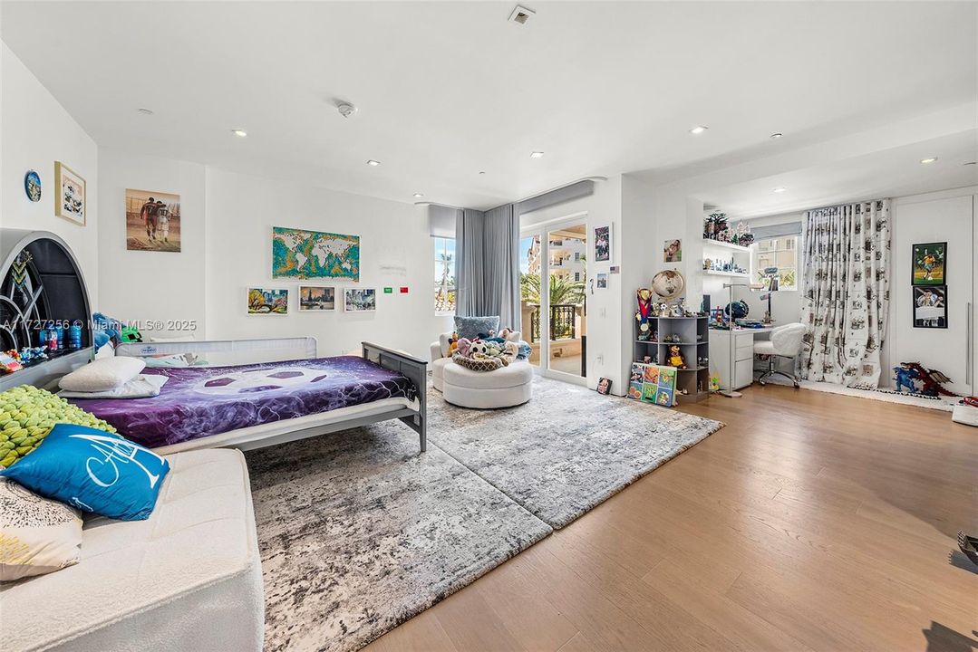 En Venta: $24,900,000 (7 camas, 7 baños, 7160 Pies cuadrados)