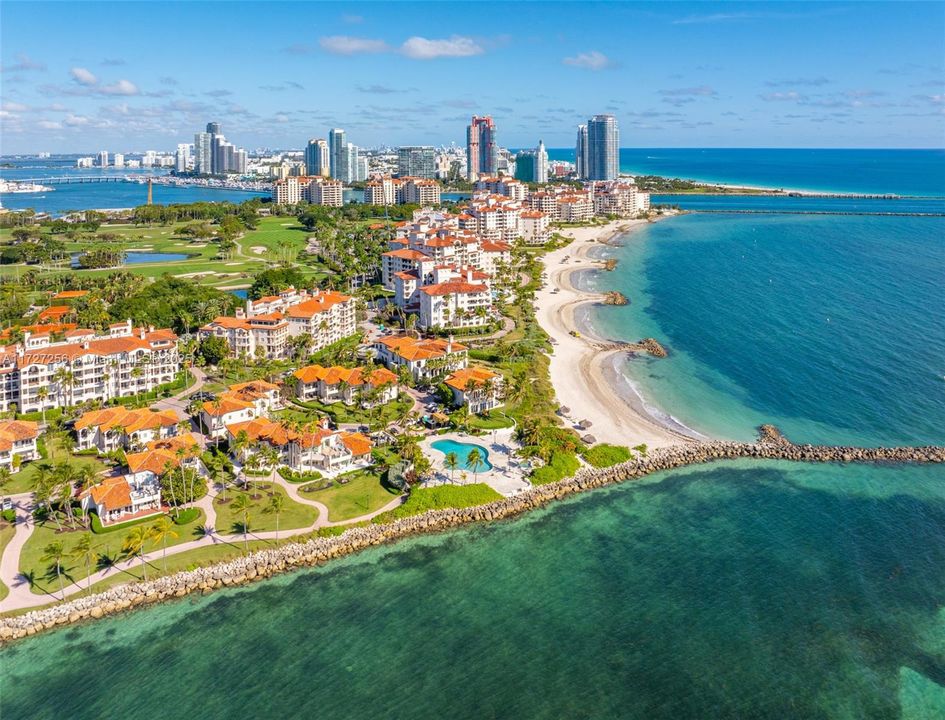 En Venta: $24,900,000 (7 camas, 7 baños, 7160 Pies cuadrados)