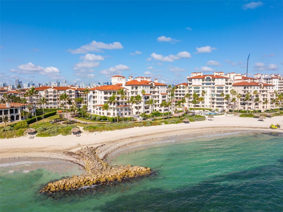 En Venta: $24,900,000 (7 camas, 7 baños, 7160 Pies cuadrados)
