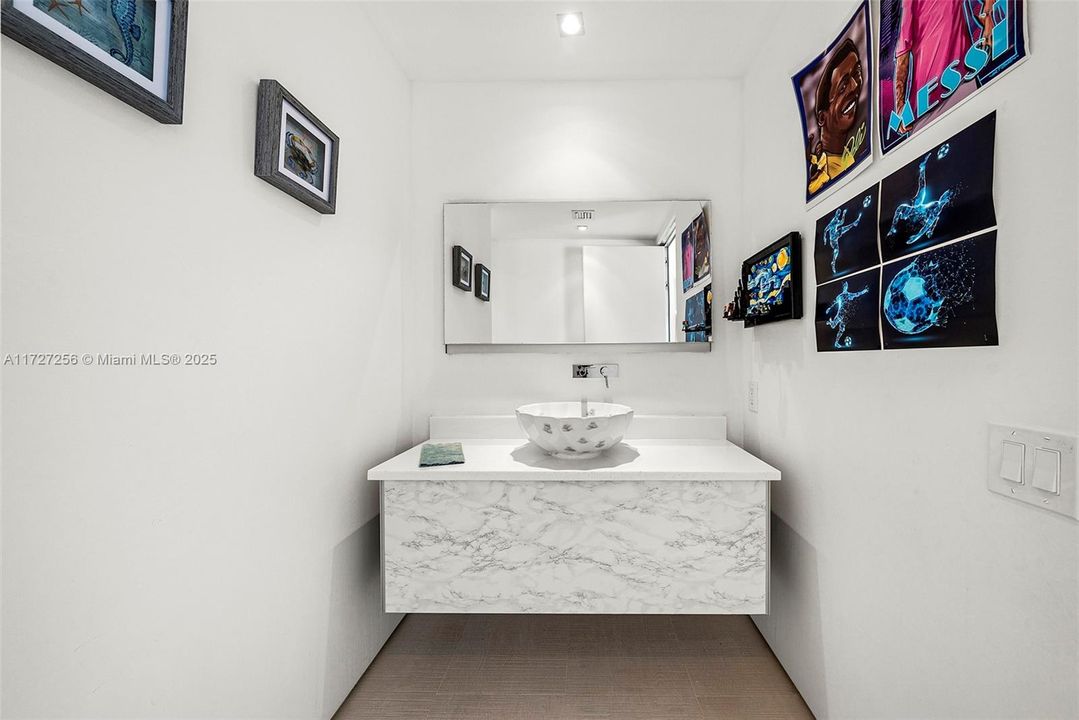 En Venta: $24,900,000 (7 camas, 7 baños, 7160 Pies cuadrados)