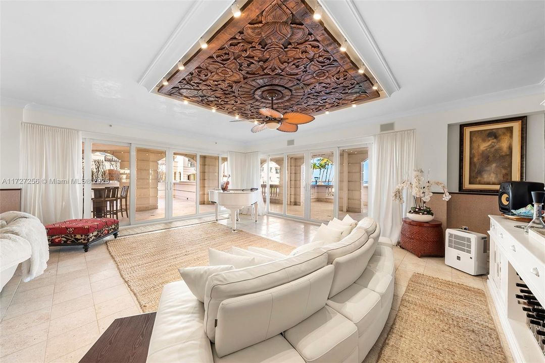 En Venta: $24,900,000 (7 camas, 7 baños, 7160 Pies cuadrados)