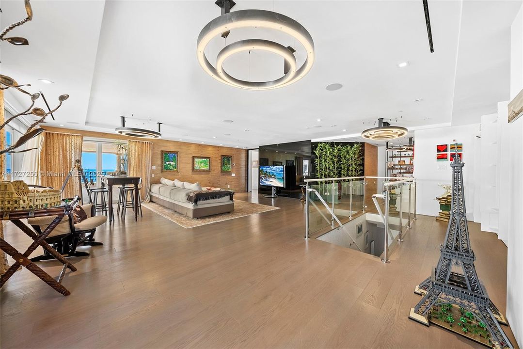 En Venta: $24,900,000 (7 camas, 7 baños, 7160 Pies cuadrados)