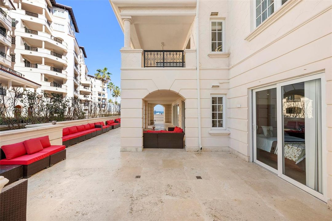 En Venta: $24,900,000 (7 camas, 7 baños, 7160 Pies cuadrados)