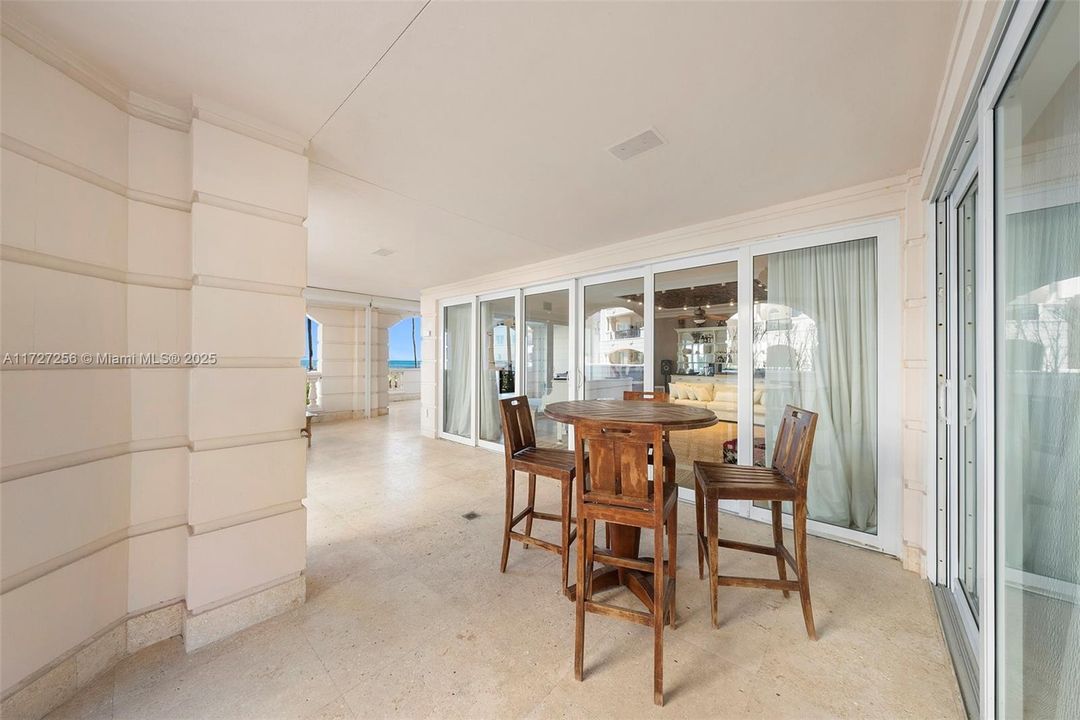 En Venta: $24,900,000 (7 camas, 7 baños, 7160 Pies cuadrados)