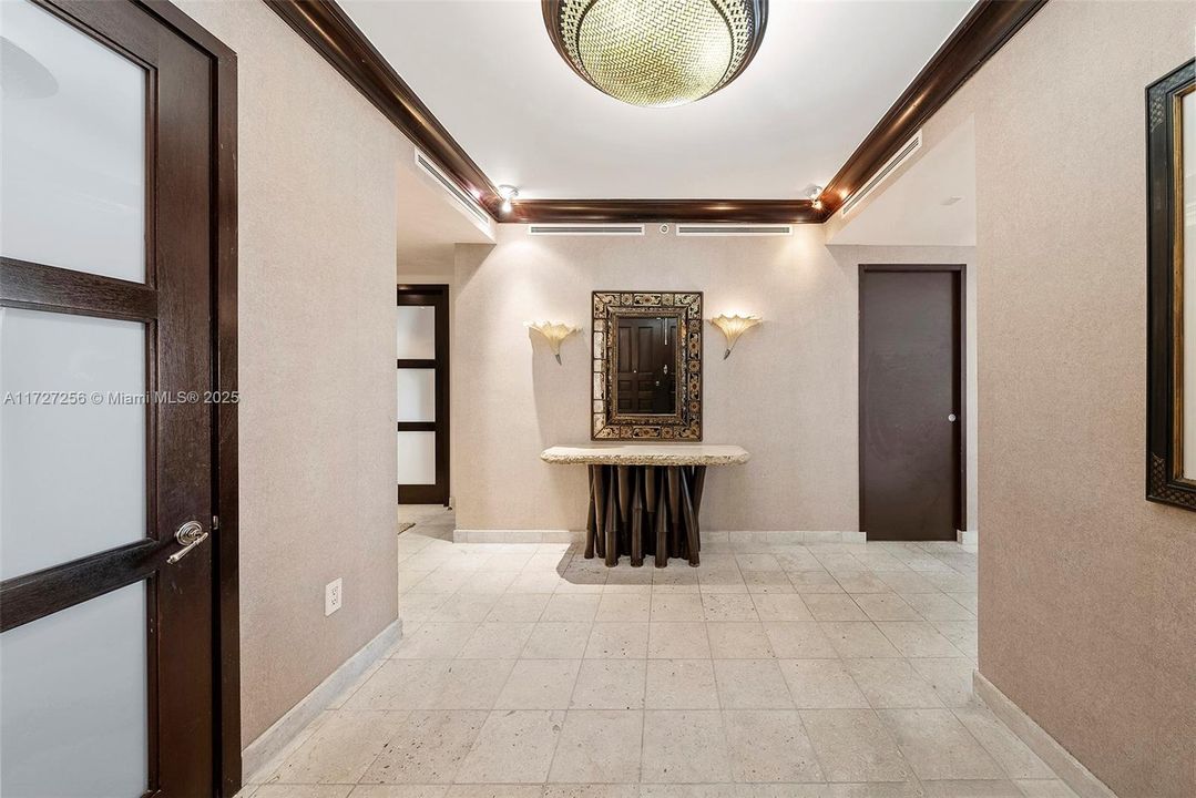 En Venta: $24,900,000 (7 camas, 7 baños, 7160 Pies cuadrados)