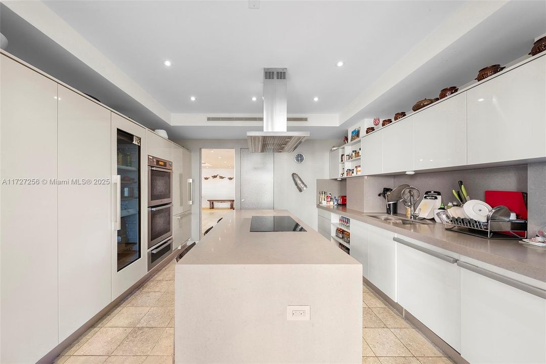 En Venta: $24,900,000 (7 camas, 7 baños, 7160 Pies cuadrados)