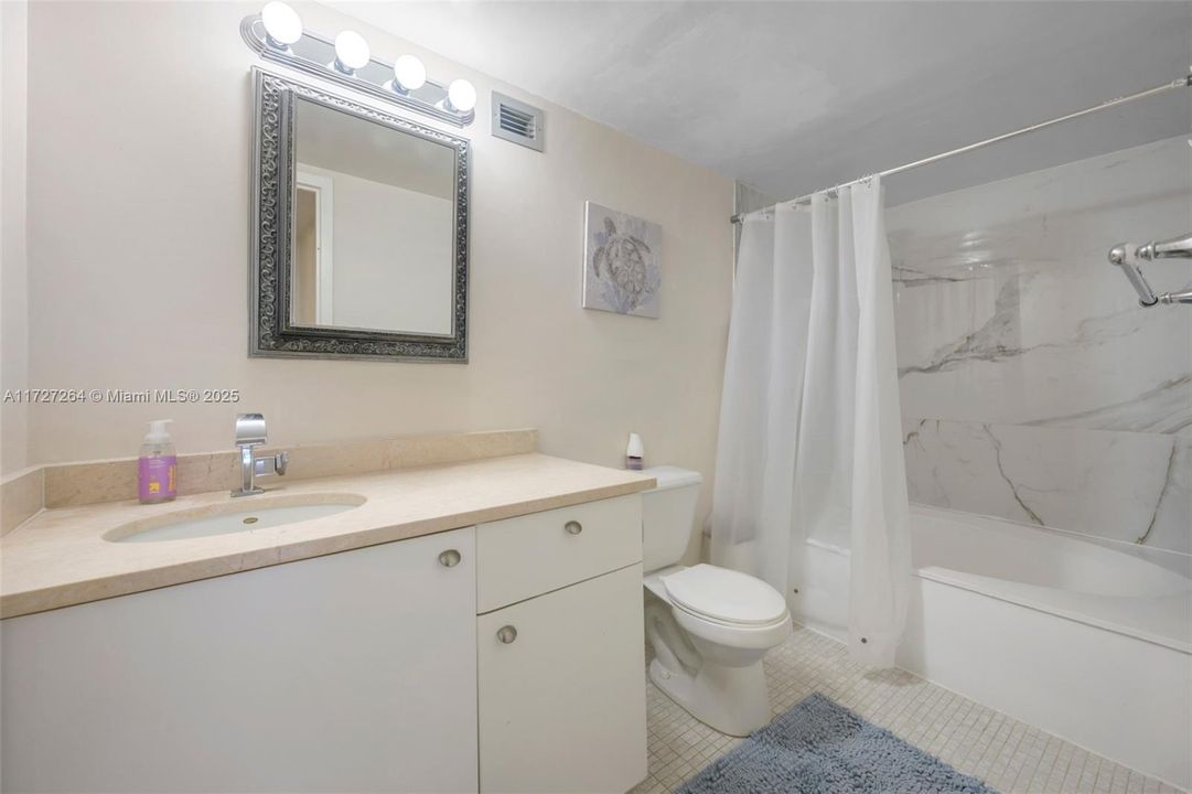 Recently Rented: $1,800 (1 beds, 1 baths, 875 Square Feet)