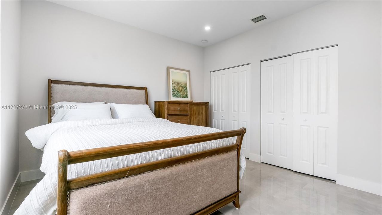 Недавно арендовано: $4,300 (4 спален, 2 ванн, 1760 Квадратных фут)