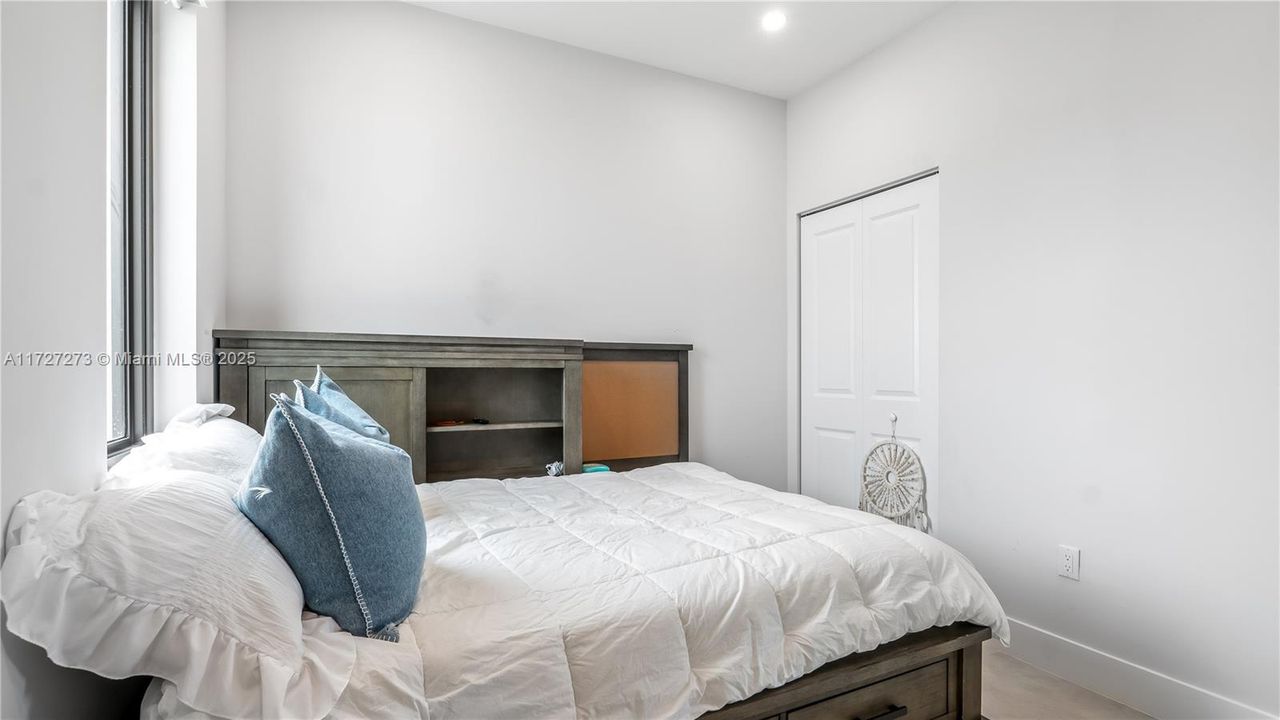 Недавно арендовано: $4,300 (4 спален, 2 ванн, 1760 Квадратных фут)