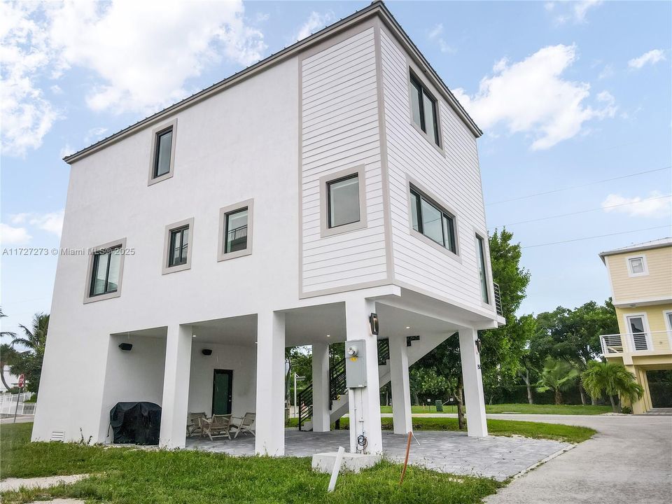 Недавно арендовано: $4,300 (4 спален, 2 ванн, 1760 Квадратных фут)