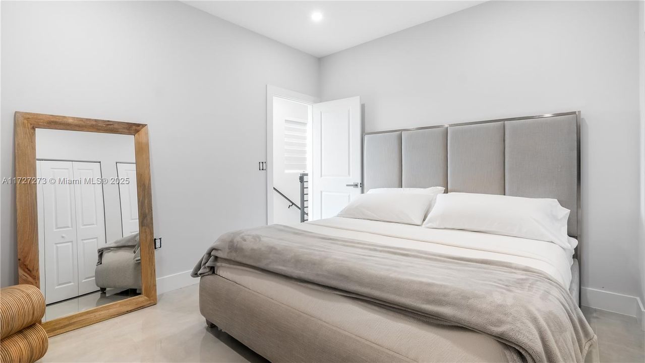 Недавно арендовано: $4,300 (4 спален, 2 ванн, 1760 Квадратных фут)