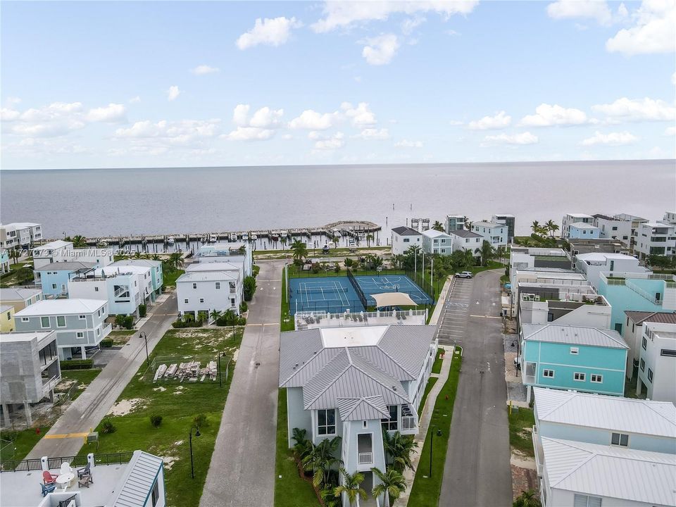 Недавно арендовано: $4,300 (4 спален, 2 ванн, 1760 Квадратных фут)