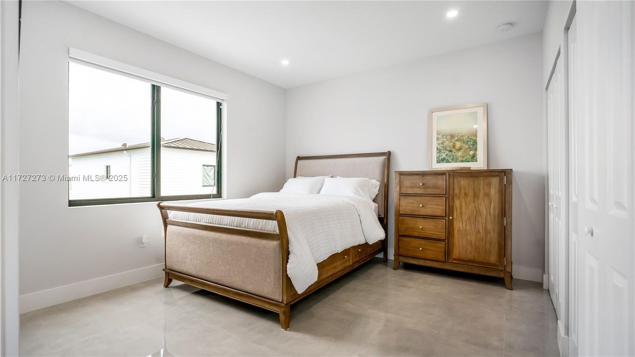 Недавно арендовано: $4,300 (4 спален, 2 ванн, 1760 Квадратных фут)