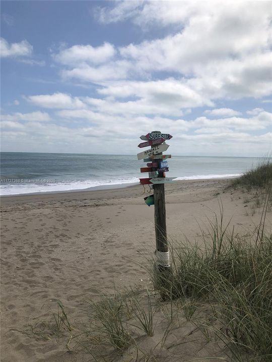 待售: $1,600,000 (23,522 平方英尺)