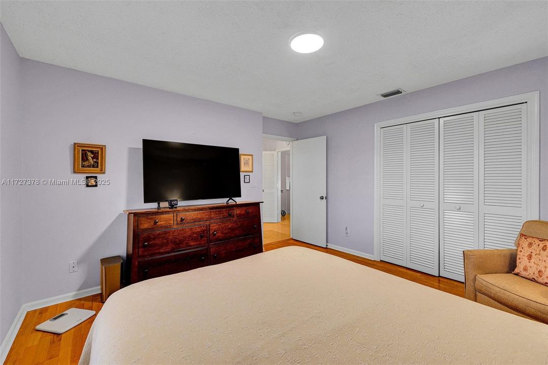 待售: $999,000 (4 贝兹, 3 浴室, 3322 平方英尺)