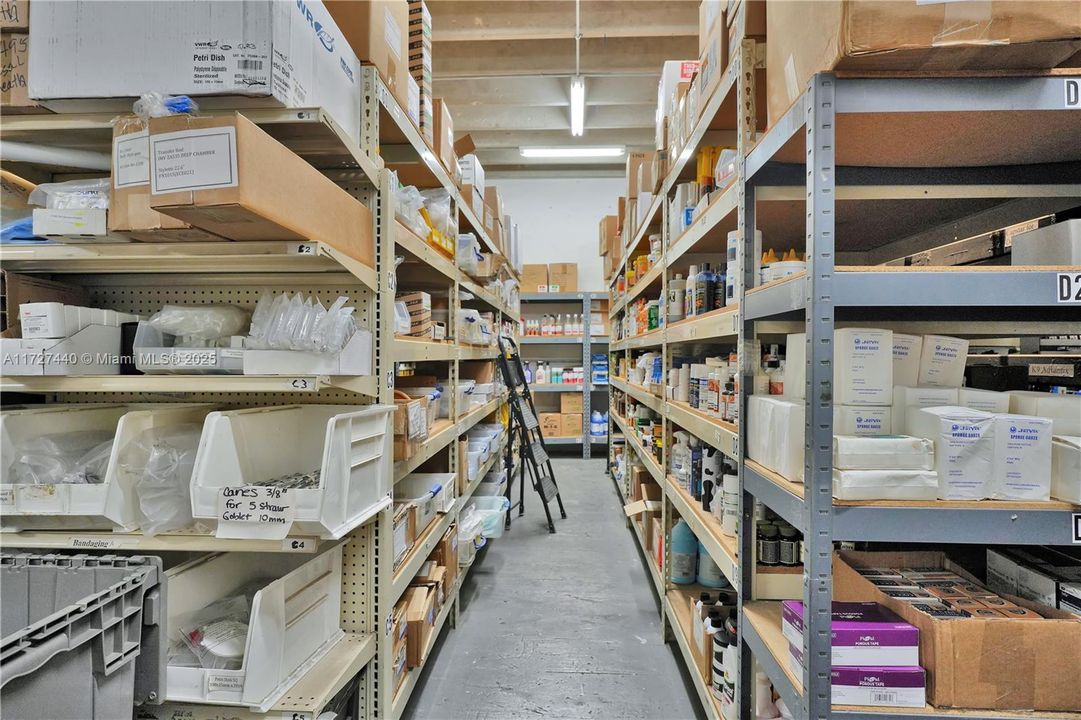 最近售出: $1,150,000 (0 贝兹, 0 浴室, 0 平方英尺)