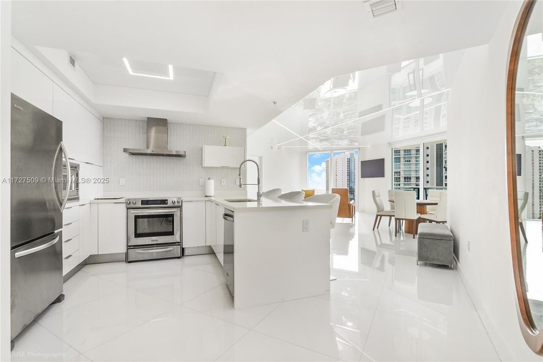 Recently Sold: $935,000 (3 beds, 2 baths, 1492 Square Feet)