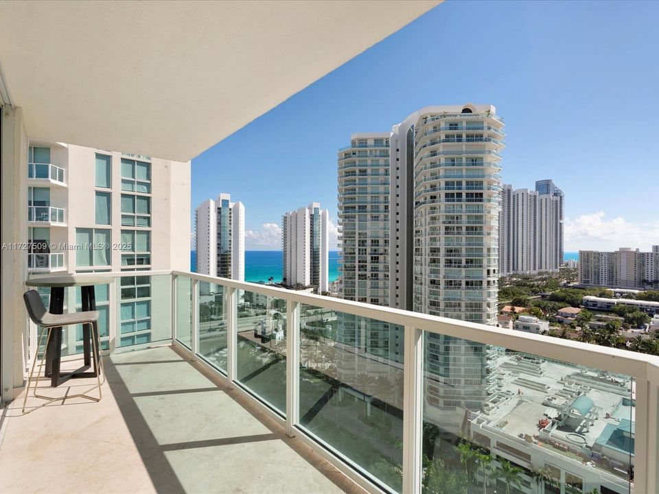 Recently Sold: $935,000 (3 beds, 2 baths, 1492 Square Feet)