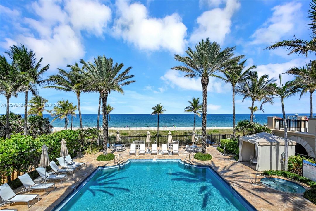 Recently Sold: $949,990 (2 beds, 2 baths, 1490 Square Feet)