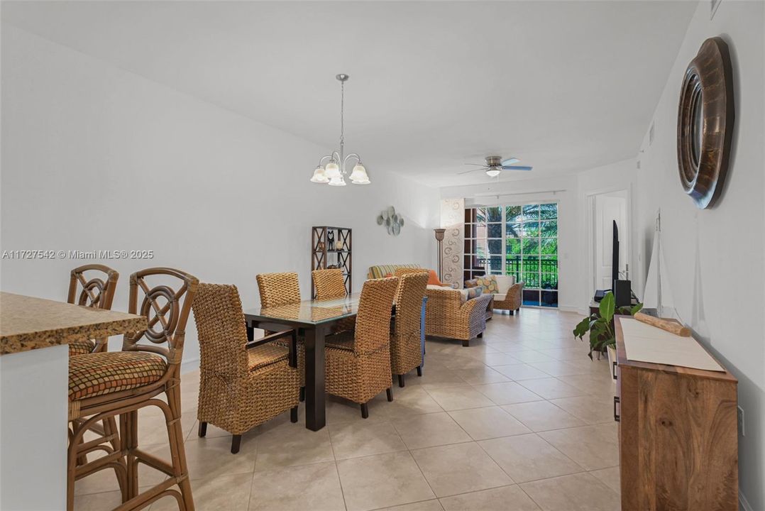Recently Sold: $949,990 (2 beds, 2 baths, 1490 Square Feet)