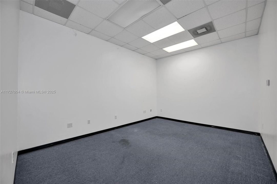 最近租的: $22 (0 贝兹, 0 浴室, 0 平方英尺)