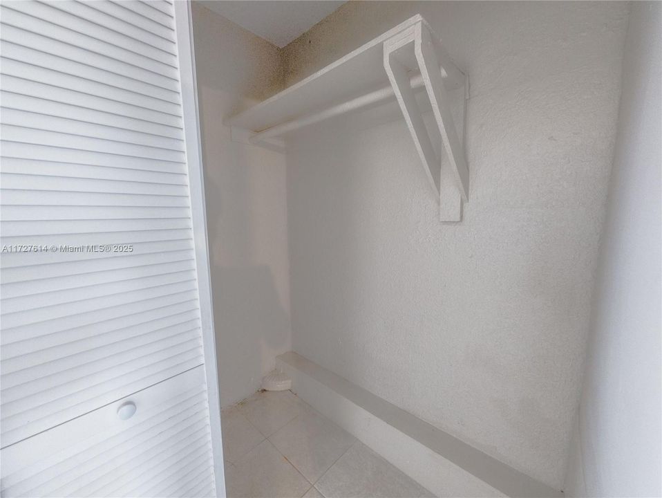 最近租的: $1,550 (2 贝兹, 1 浴室, 500 平方英尺)