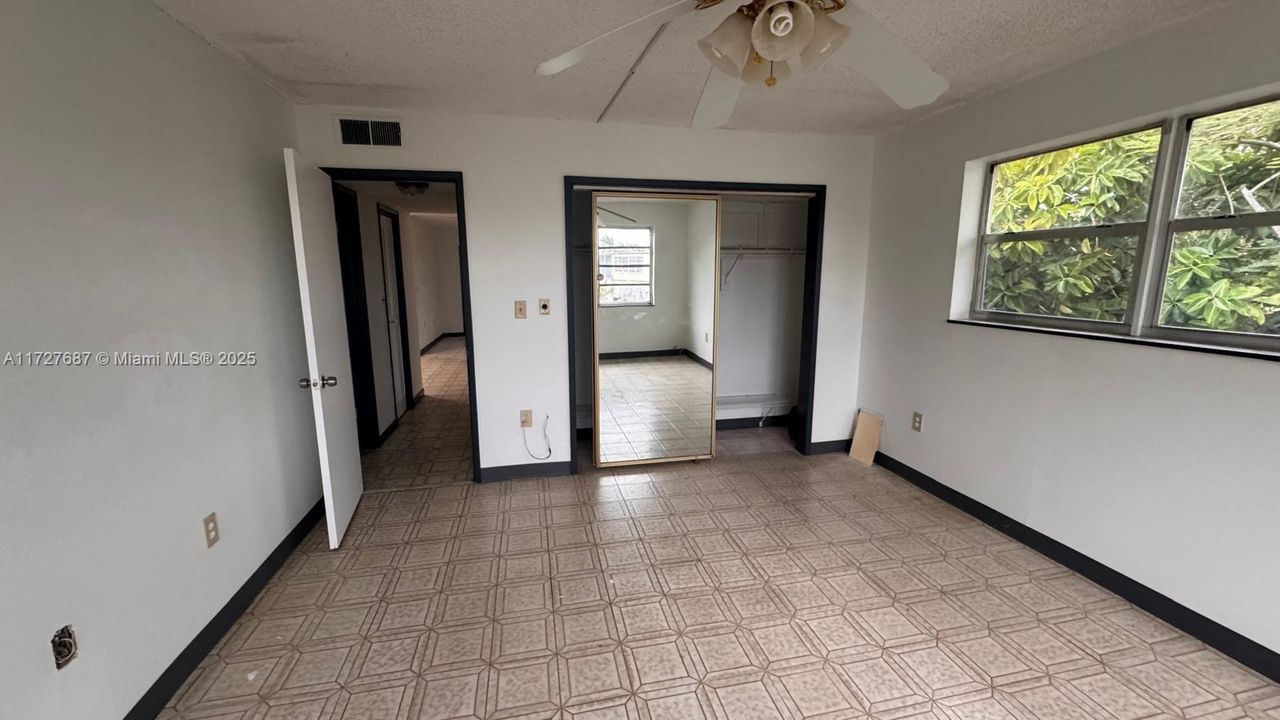 En Venta: $150,000 (2 camas, 2 baños, 902 Pies cuadrados)