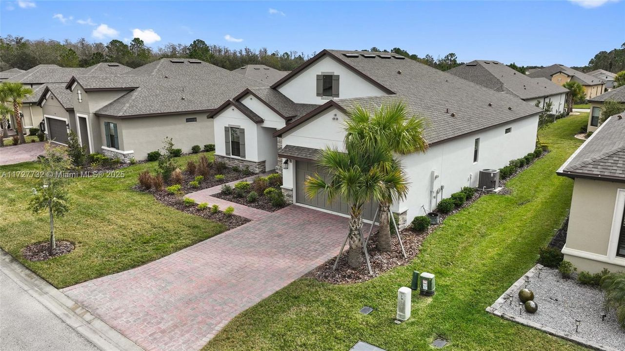 Recently Sold: $482,000 (3 beds, 3 baths, 2274 Square Feet)