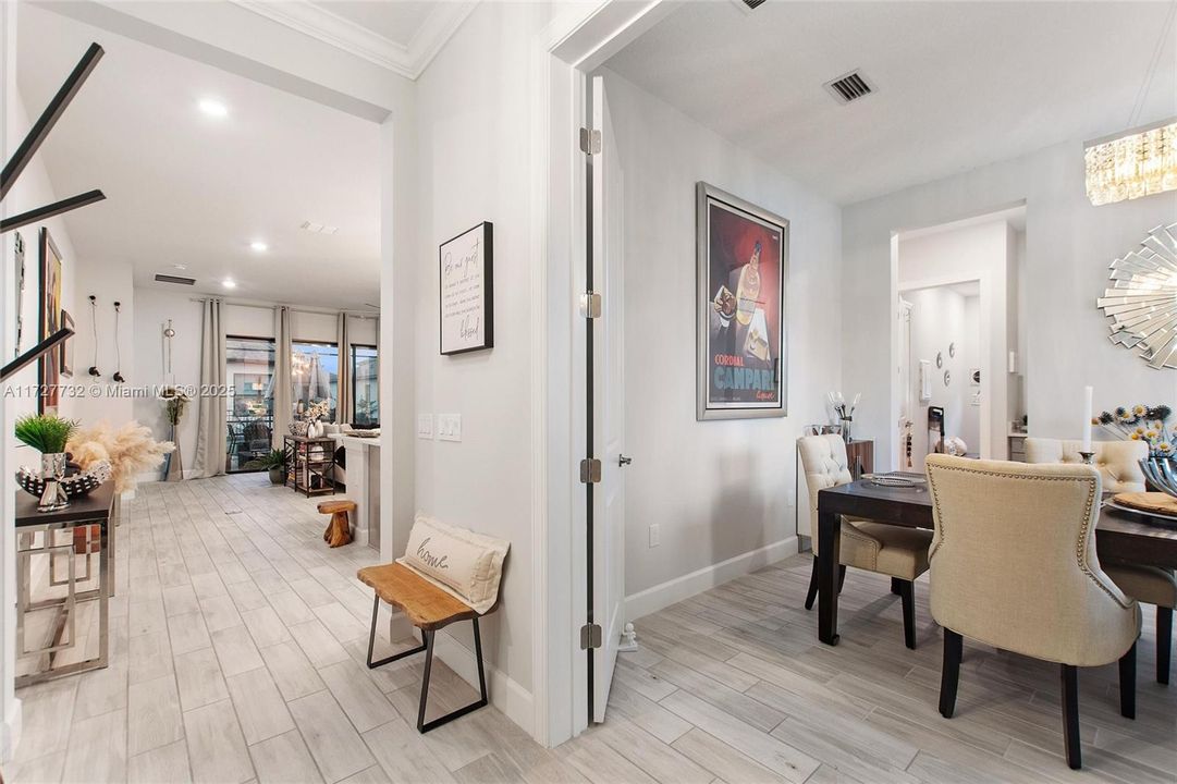 Recently Sold: $482,000 (3 beds, 3 baths, 2274 Square Feet)