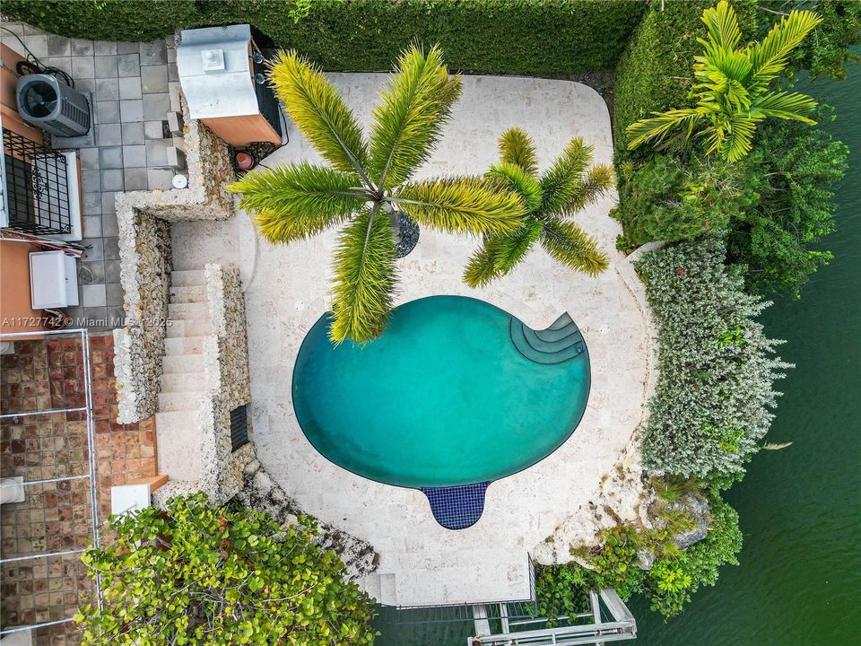 For Sale: $4,999,000 (4 beds, 3 baths, 2654 Square Feet)