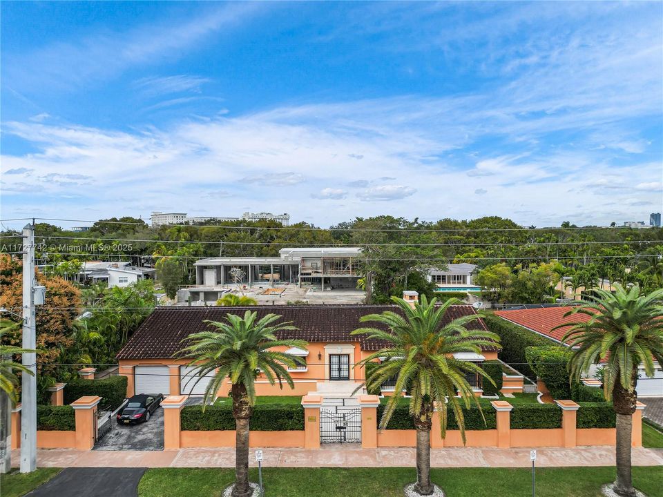 For Sale: $4,999,000 (4 beds, 3 baths, 2654 Square Feet)