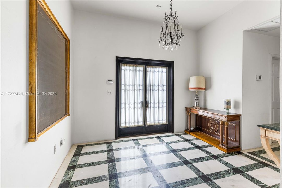 For Sale: $4,999,000 (4 beds, 3 baths, 2654 Square Feet)