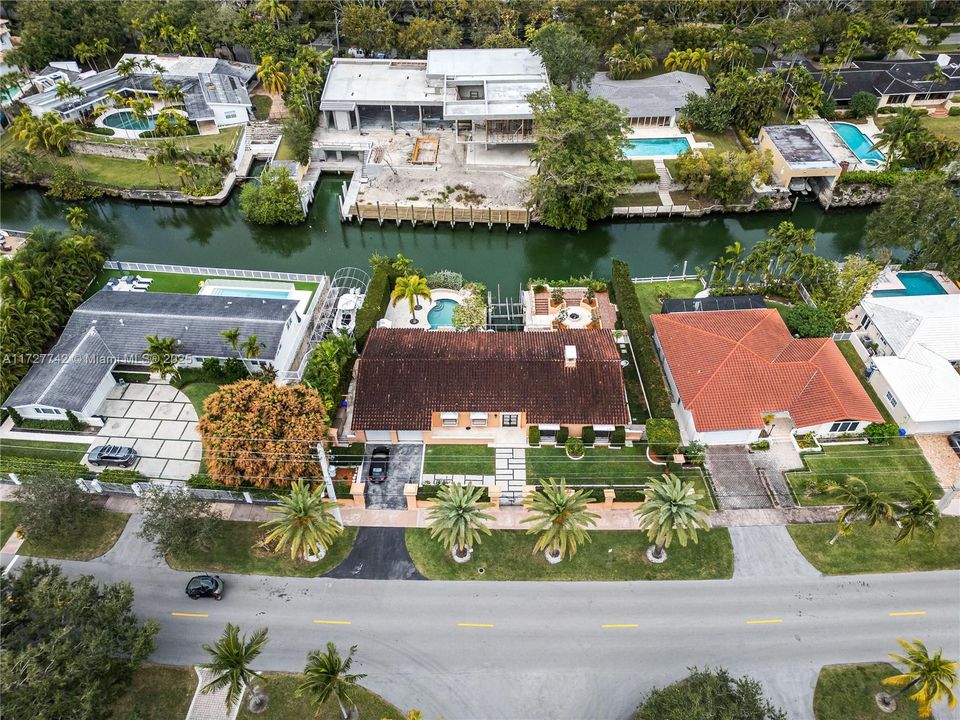For Sale: $4,999,000 (4 beds, 3 baths, 2654 Square Feet)