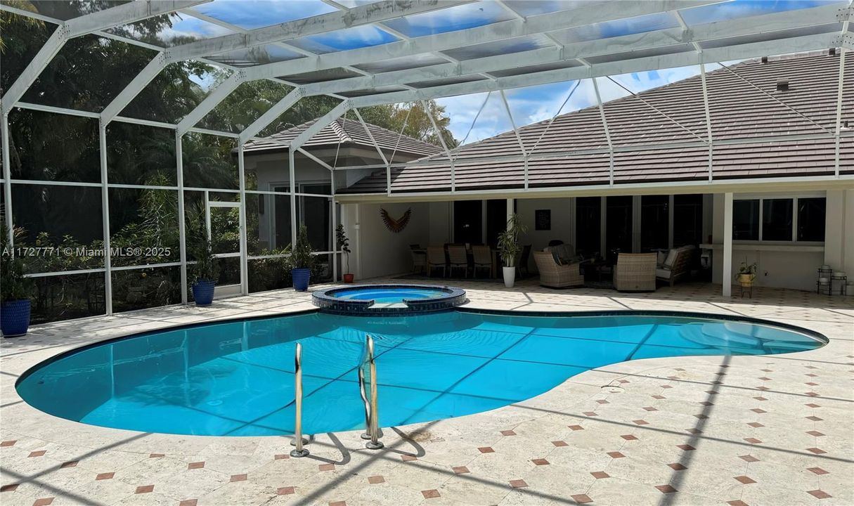 For Sale: $2,899,999 (6 beds, 7 baths, 8354 Square Feet)