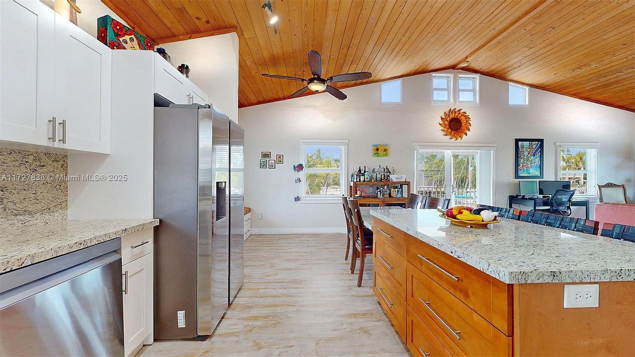 En Venta: $2,192,643 (3 camas, 3 baños, 2625 Pies cuadrados)