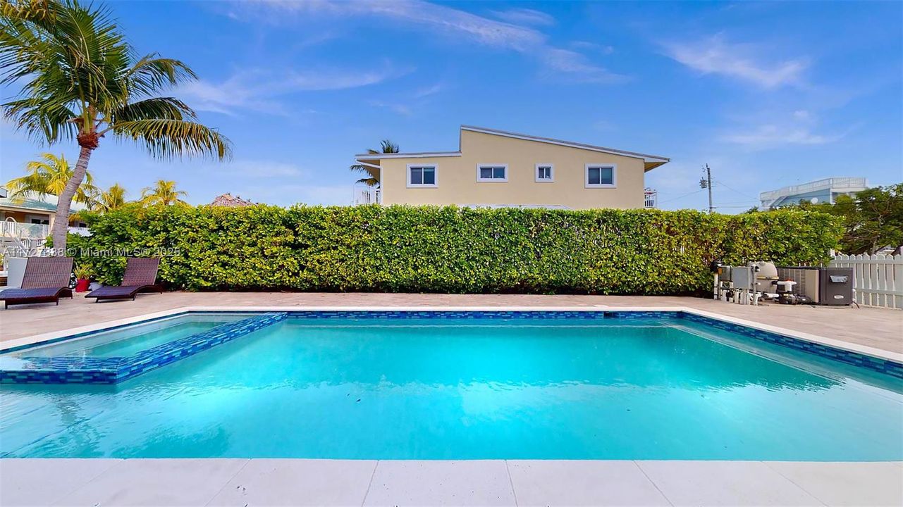 En Venta: $2,192,643 (3 camas, 3 baños, 2625 Pies cuadrados)