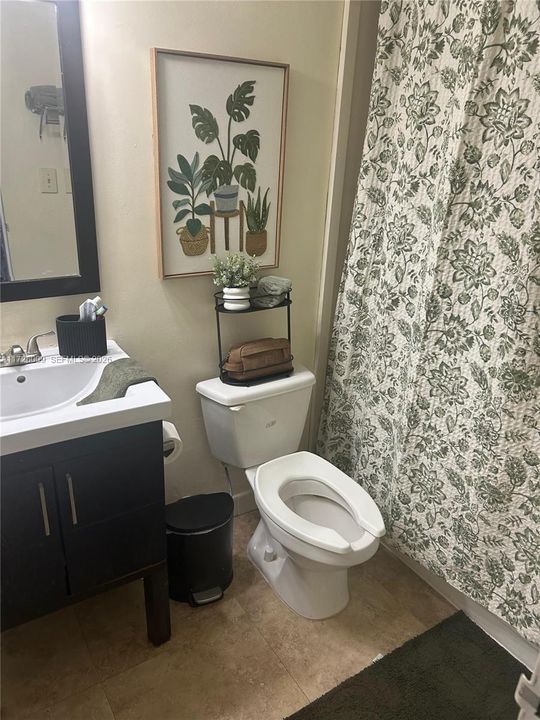 待售: $114,000 (0 贝兹, 1 浴室, 360 平方英尺)