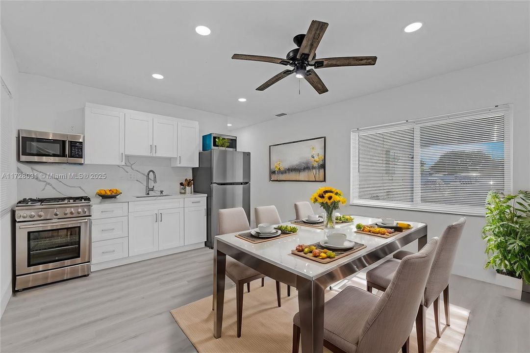 Recientemente alquilado: $4,200 (4 camas, 3 baños, 1856 Pies cuadrados)