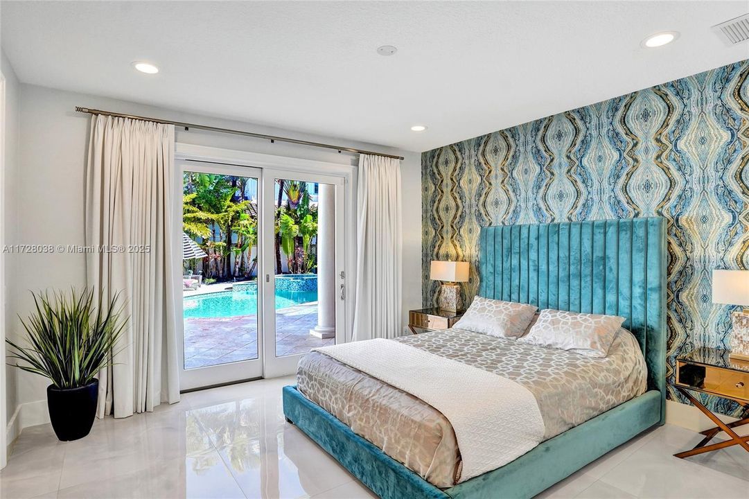 Vendido Recientemente: $3,389,000 (7 camas, 7 baños, 6368 Pies cuadrados)