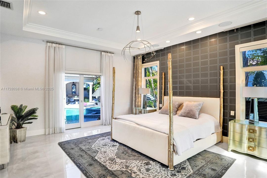 Vendido Recientemente: $3,389,000 (7 camas, 7 baños, 6368 Pies cuadrados)