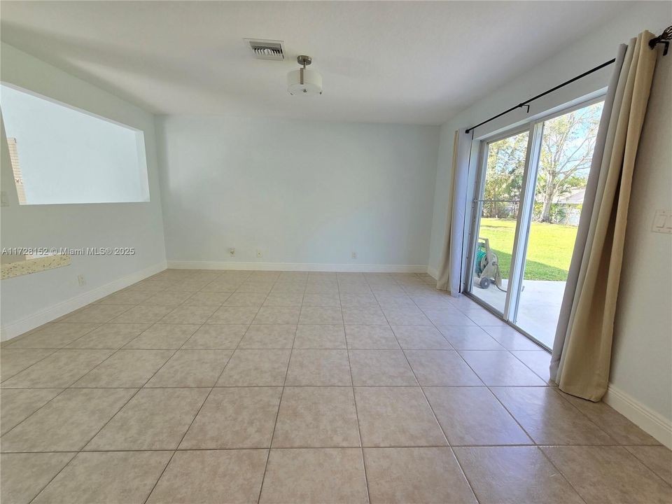 Недавно арендовано: $3,100 (3 спален, 2 ванн, 2108 Квадратных фут)