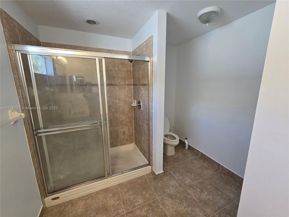 Недавно арендовано: $3,100 (3 спален, 2 ванн, 2108 Квадратных фут)