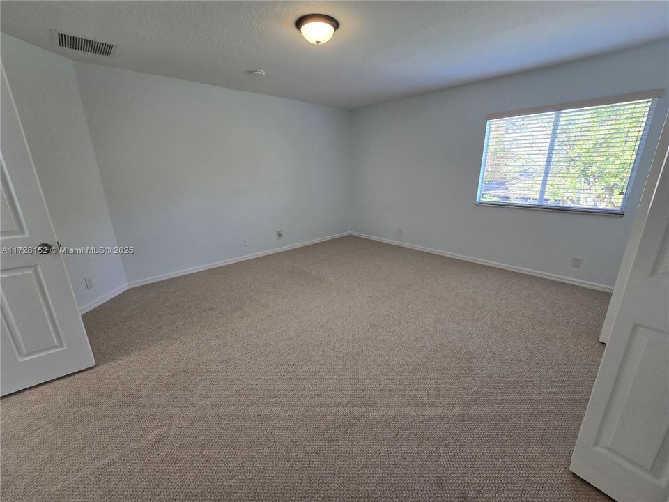 Недавно арендовано: $3,100 (3 спален, 2 ванн, 2108 Квадратных фут)