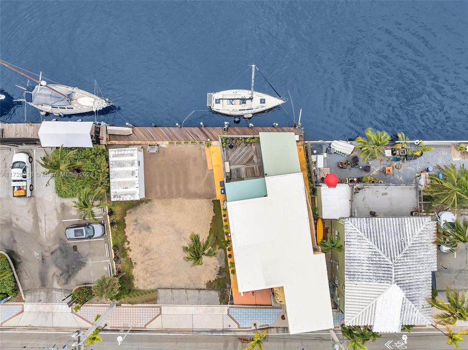 For Sale: $2,100,000 (0.15 acres)