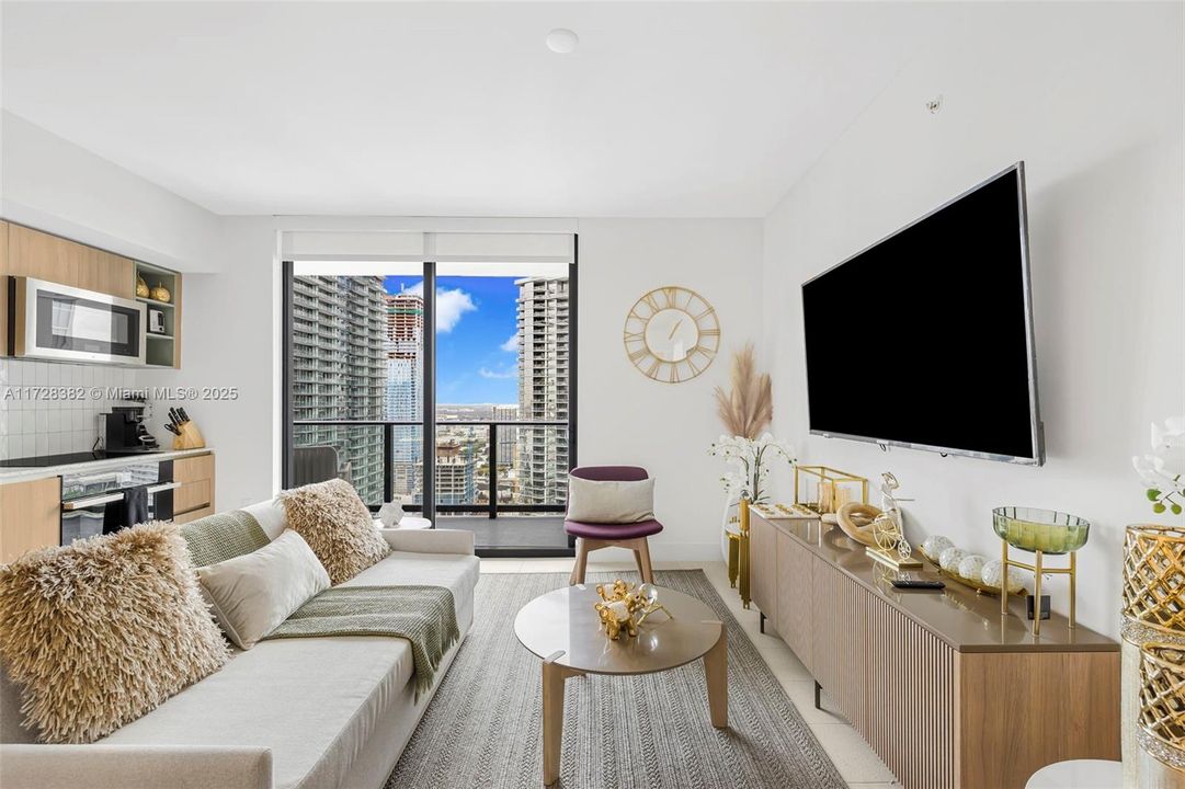 Recently Sold: $949,500 (2 beds, 2 baths, 977 Square Feet)