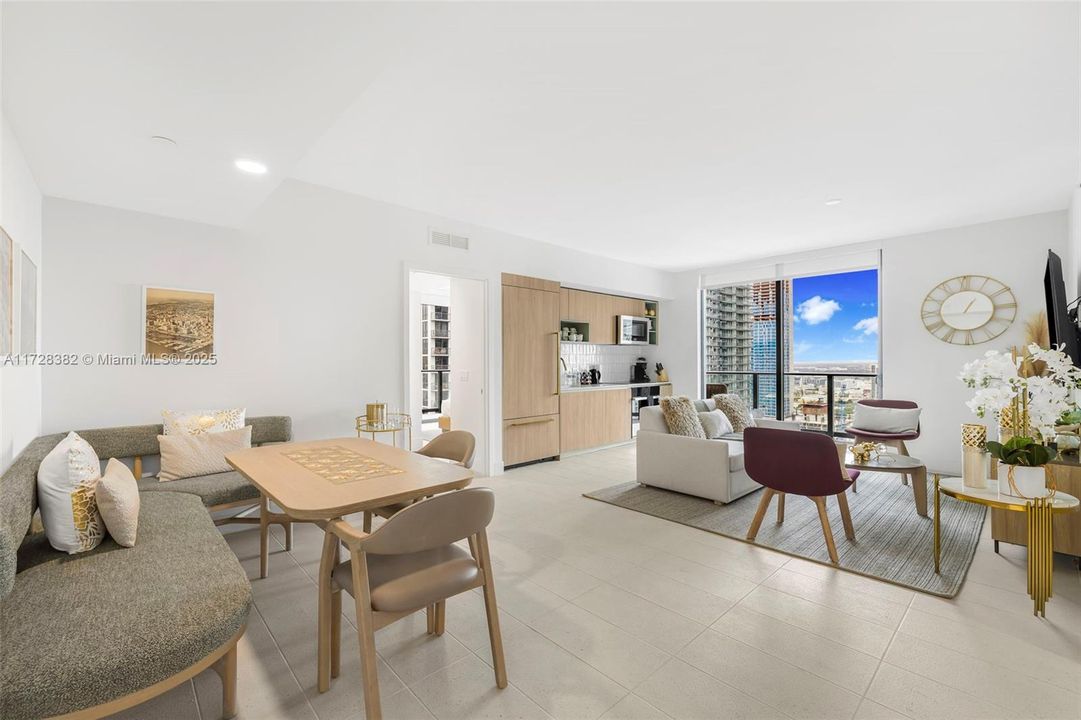 Recently Sold: $949,500 (2 beds, 2 baths, 977 Square Feet)