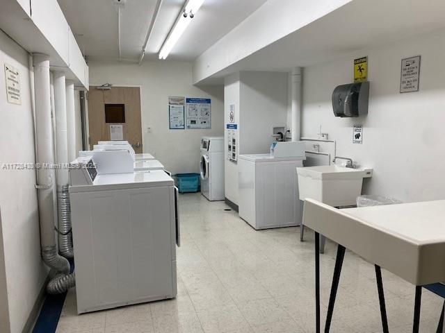 Active With Contract: $265,000 (0 beds, 1 baths, 545 Square Feet)