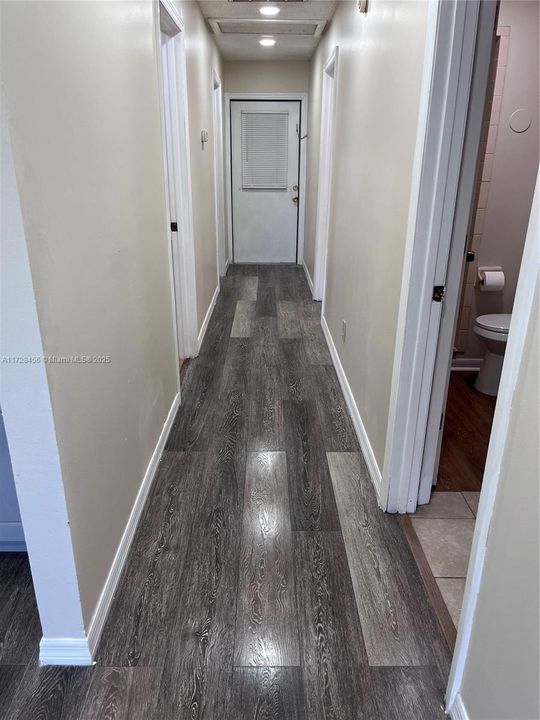 Recently Rented: $1,600 (2 beds, 2 baths, 840 Square Feet)